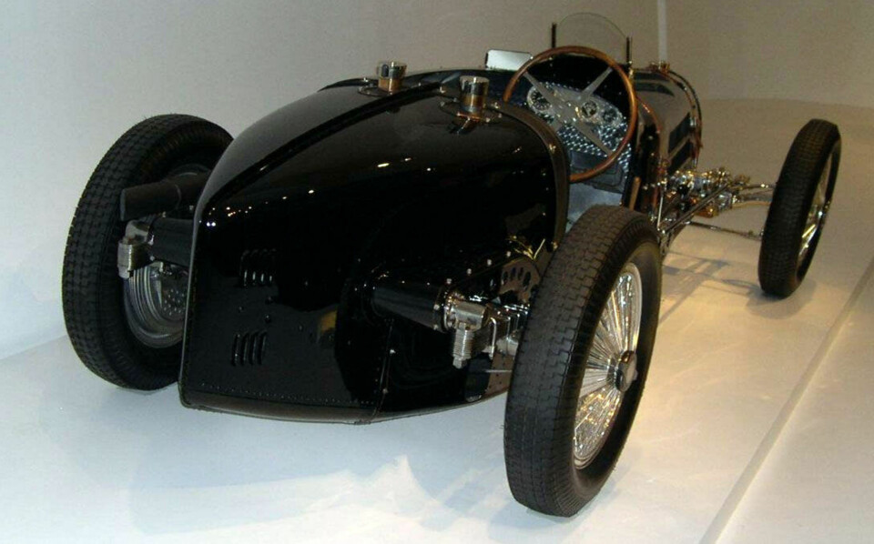 Bugatti begynte tidlig å forske på karosserier som minsket luftmotstanden. Her ser vi en Bugatti Type 59 Grand Prix fra 1933.