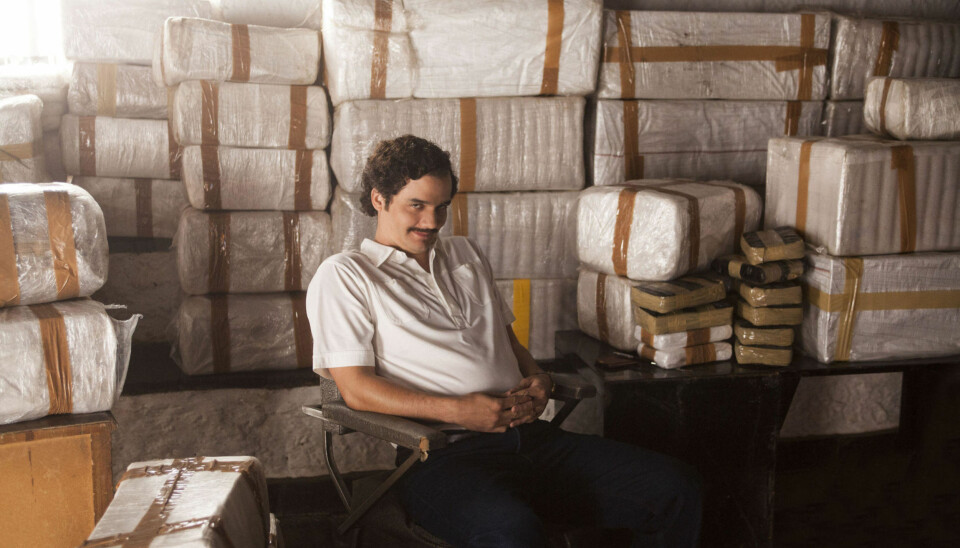 I 'Narcos' blir narkobaronen spilt av den brasilianske skuespilleren Wagner Moura. Ifølge Murphy og Peña er prestasjonen meget bra.