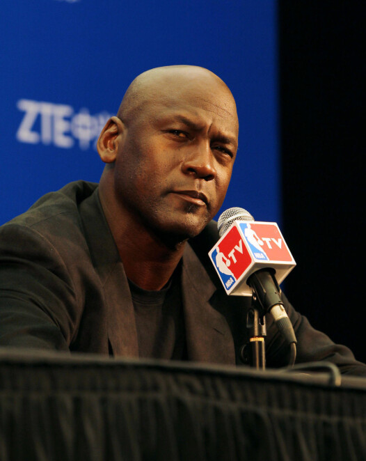 IKKE IMPONERT: Den tidligere basketballproffen Michael Jordan ble en gang i tiden saksøkt av en mann som mente livet hans ble ødelagt av at han lignet for mye på basketballegenden.