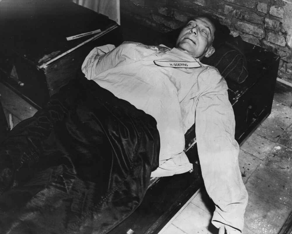 SELVMORD: Liket av Hermann Göring ble funnet i cellen hans 24. oktober 1946, bare timer før han skulle bli henrettet. Den tidligere nazitoppen tok sitt eget liv ved å svelge en cyanidpille.