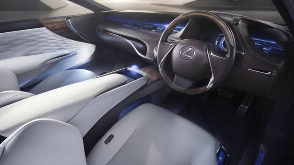 Interiøret er elegant og luftig, med en solid dose futuristisk særpreg på kjøpet. Foto: Lexus
