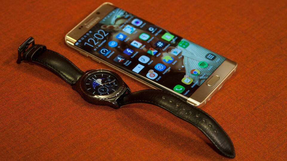 Gear S2 ser ut som en helt vanlig klokke.