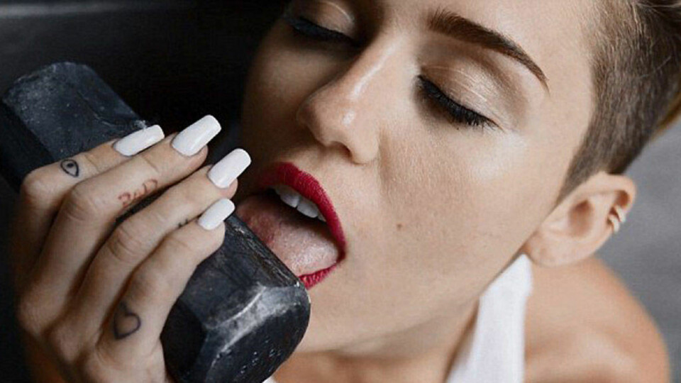 Miley sjokkerer igjen