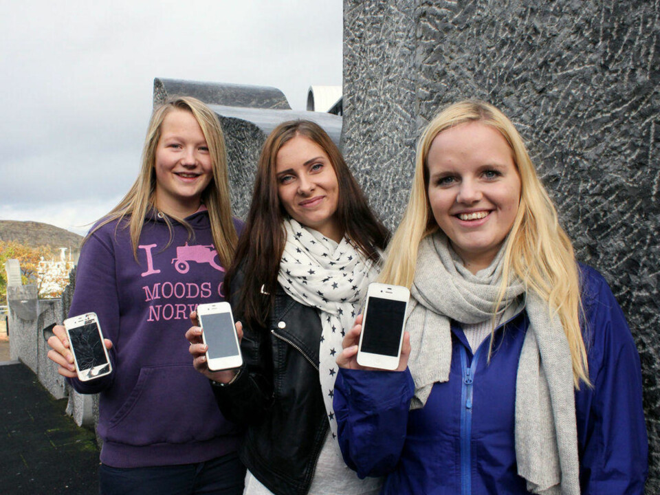 Sjekker mobilen hvert tiende minutt