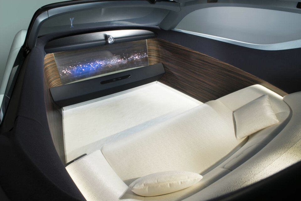 Rolls Royce viser hvordan bilen kommer til å se ut i år 2040