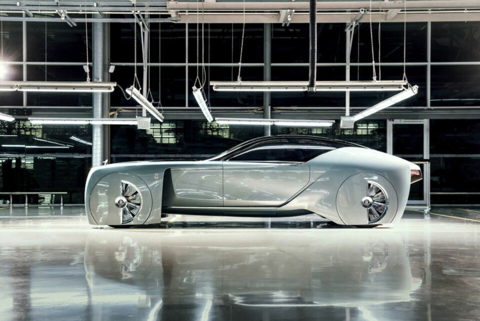 Rolls Royce viser hvordan bilen kommer til å se ut i år 2040