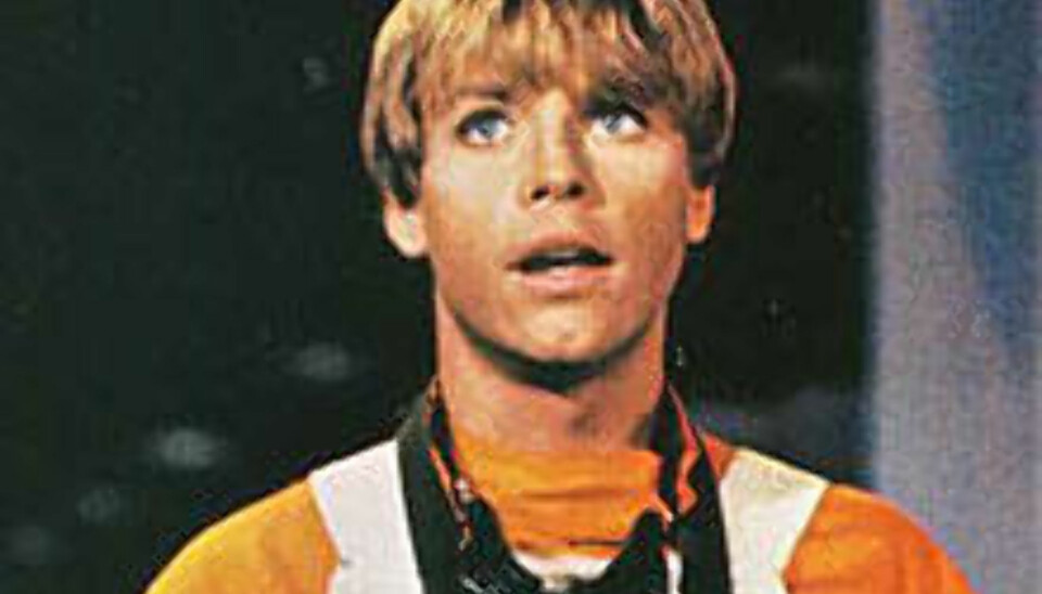 Luke Skywalker hjemplanet Tatooine i Star Wars-filmene hadde to soler på himmelen. Nå har eksplanetjegerne funnet en planet med tre.