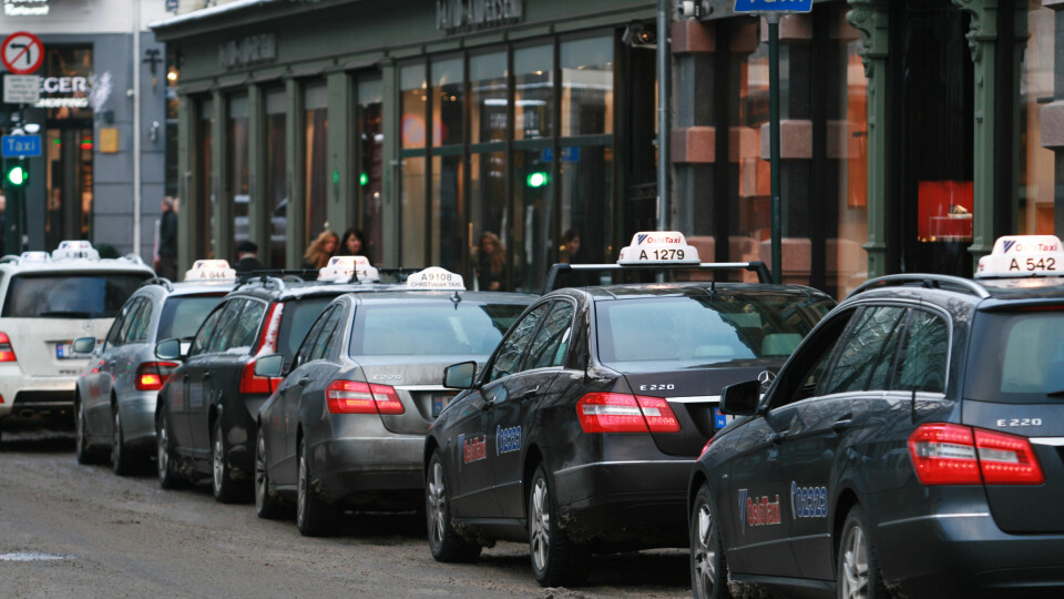 NOEN TJENER GODE PENGER: Det er 1780 taxier i Oslo. Noen tjener gode penger på at ikke flere får lov til å starte.
