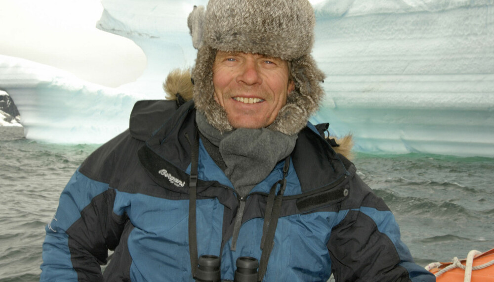 ARNE NÆVRA (62) er en av de mest kjente naturfotografene og naturfilmskaperne i Norden. Her blant isfjell i Lamaire Channel ved Den Antarktiske Halvøy.