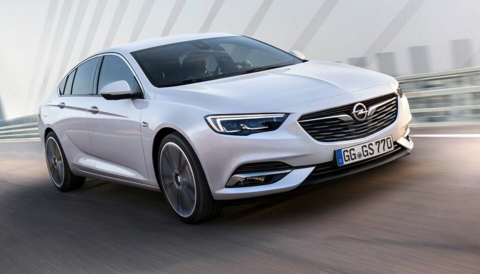 VIKTIG BIL FOR OPEL: Dette blir en svært viktig nyhet for Opel i 2017. Dagens Insignia ble aldri noen stor salgssuksess i Norge, målet er at den nye skal gjøre det vesentlig bedre.