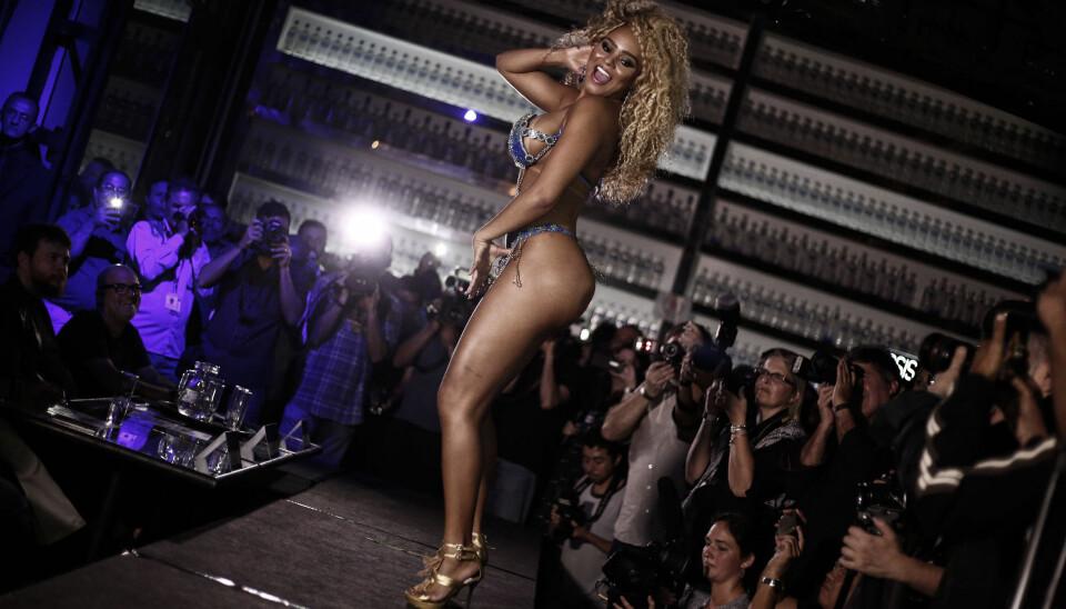 MISS BUMBUM: Erika Canela er kåret til årets Miss Bumbum i Brasil. Hun danket ut 27 andre kvinner som konkurrerte om årets beste rumpe i det Sør-Amerikanske landet.