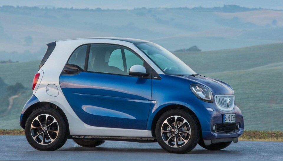 Slik ser siste utgave av Smart ForTwo ut. Den har bare plass til to, det er nok med på å begrense salget.