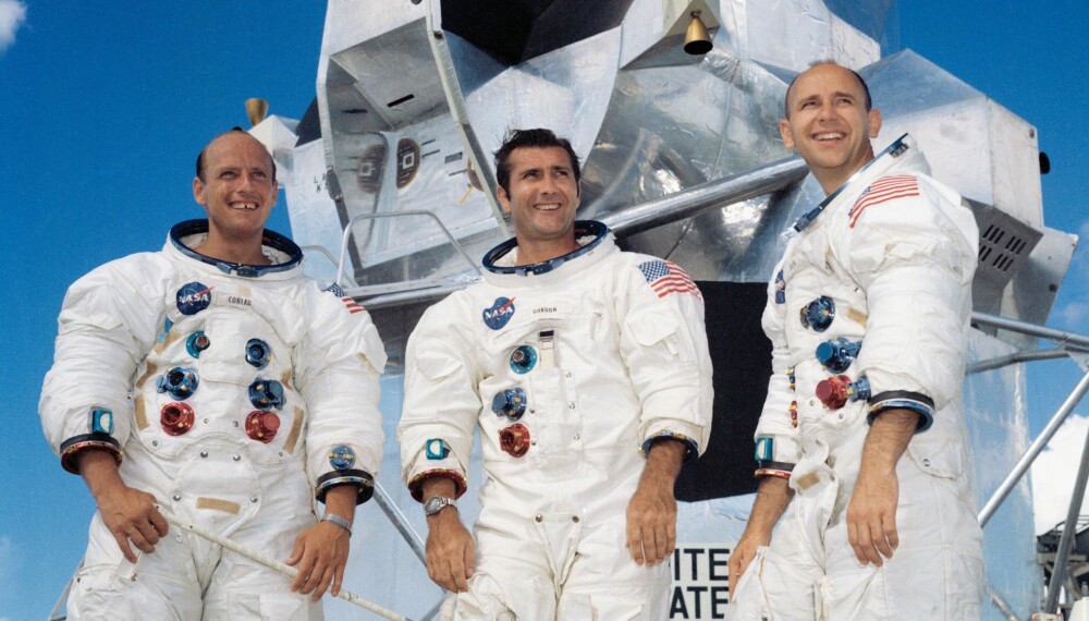 MANNSKAPET PÅ APOLLO 12: Kommandør Charles "Pete" Conrad jr. (t.v.) sammen med pilotene Richard F. "Dick" Gordon jr. (midten) og Alan L. Bean. Apollo 12-ferden var den andre til månen, og Conrad og Bean ble historiens tredje og fjerde menneske på månen.