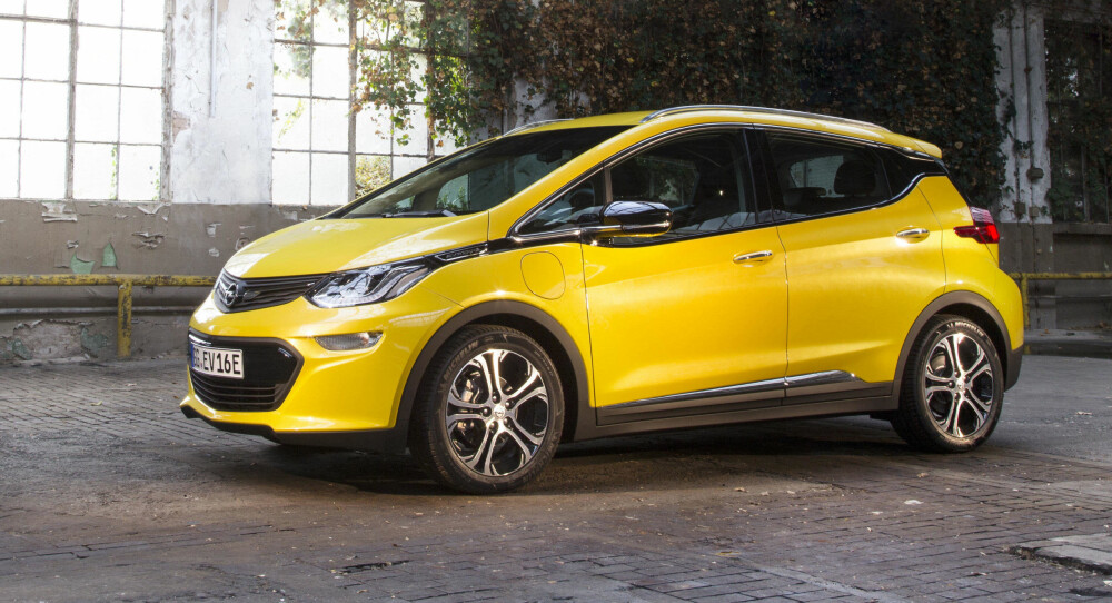 NY KONGE: Opel Ampera-e er bilen som for tiden fremstår som den desidert mest spennende elbilen på markedet. Men hvor lenge holder batteriet?