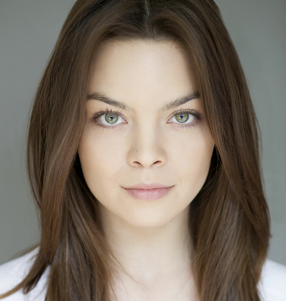 Scarlett Byrne spilte rollen som Nora Hildegard i «The Vampire Diaries» mellom 2015 og 2016.