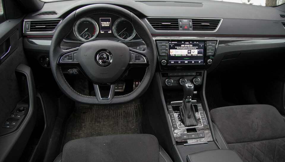 Test: Skoda Superb Sportline 280 hk TSI 4x4