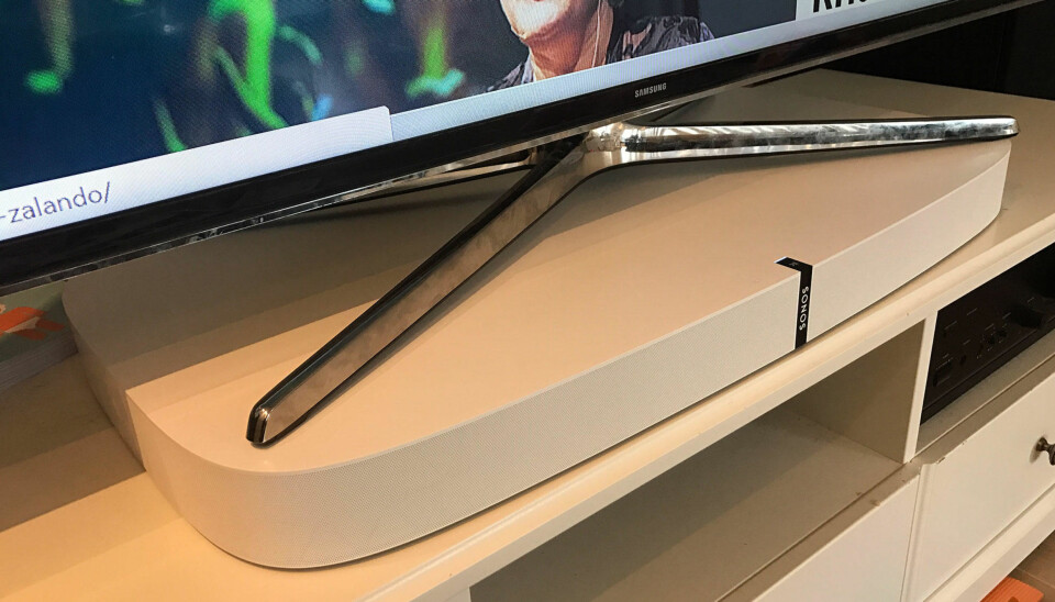 Sonos Soundbase er en ganske brukbar, men fort ekstremt dyr, høyttaler for TV-en din.