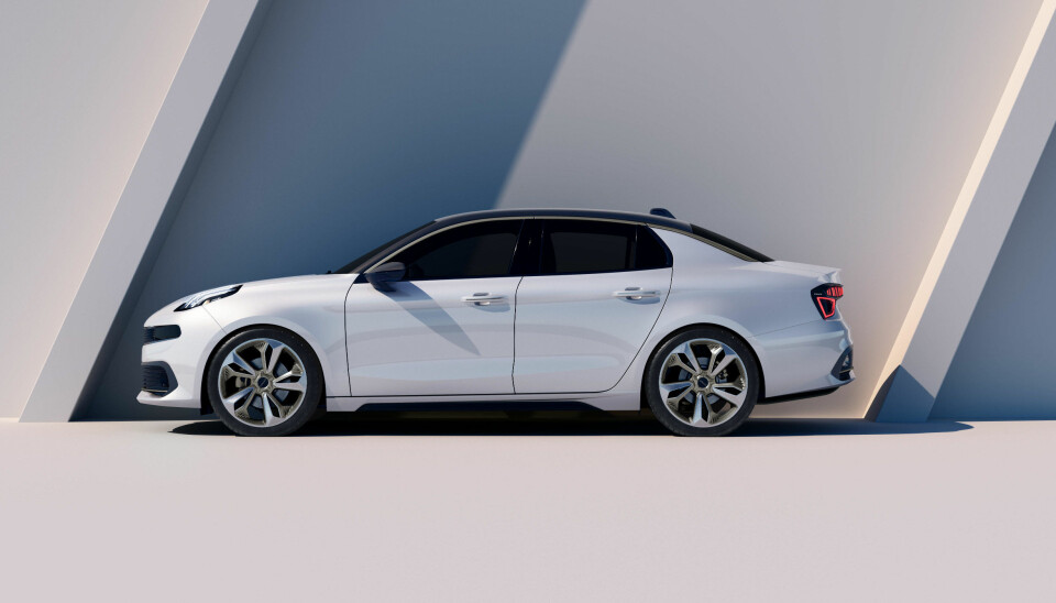 Lynk har også sendt ut de aller første bildene av sin kommende sedan. Denne karosseriformen er spesielt populær hjemme i Kina. Den er utviklet sammen med Volvo og deler mye teknikk med kommende, kompakte biler fra svenskene.