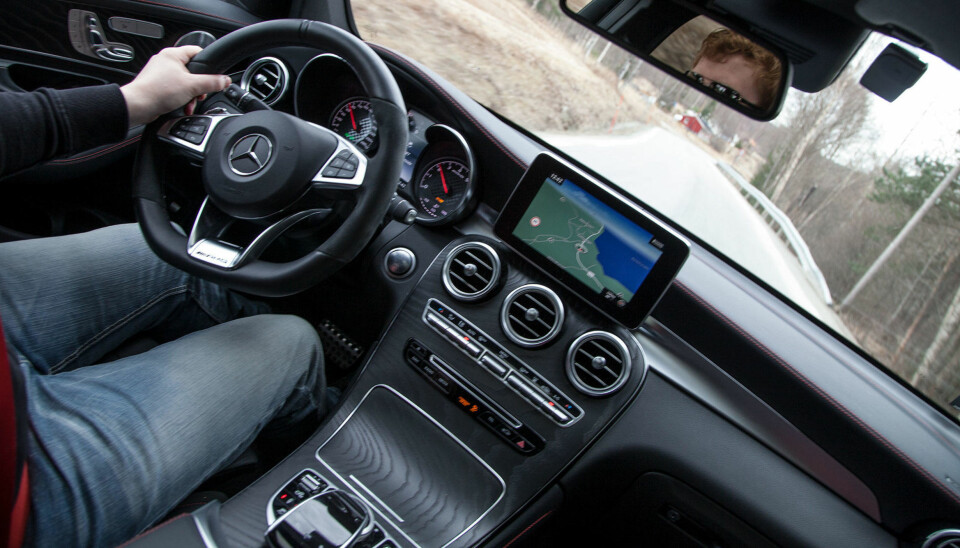 Test: Mercedes AMG GLC 43 Coupe (2017)