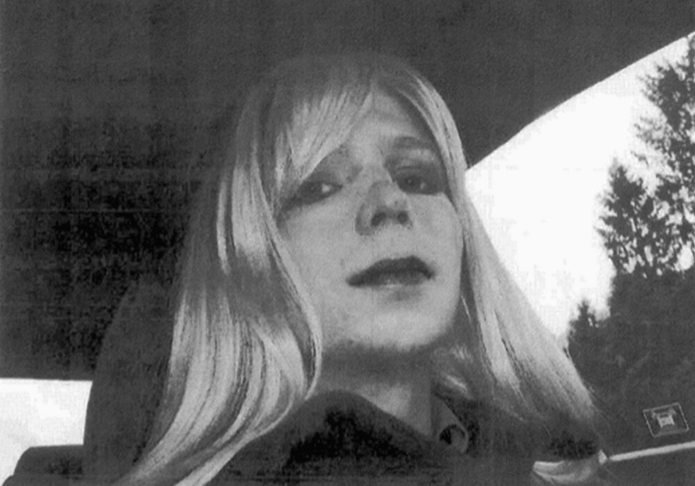 Chelsea Manning kom tirsdag med sin første uttalelse fra militærfengselet i Kansas City etter at hun ble benådet av daværende president Barack Obama i januar.