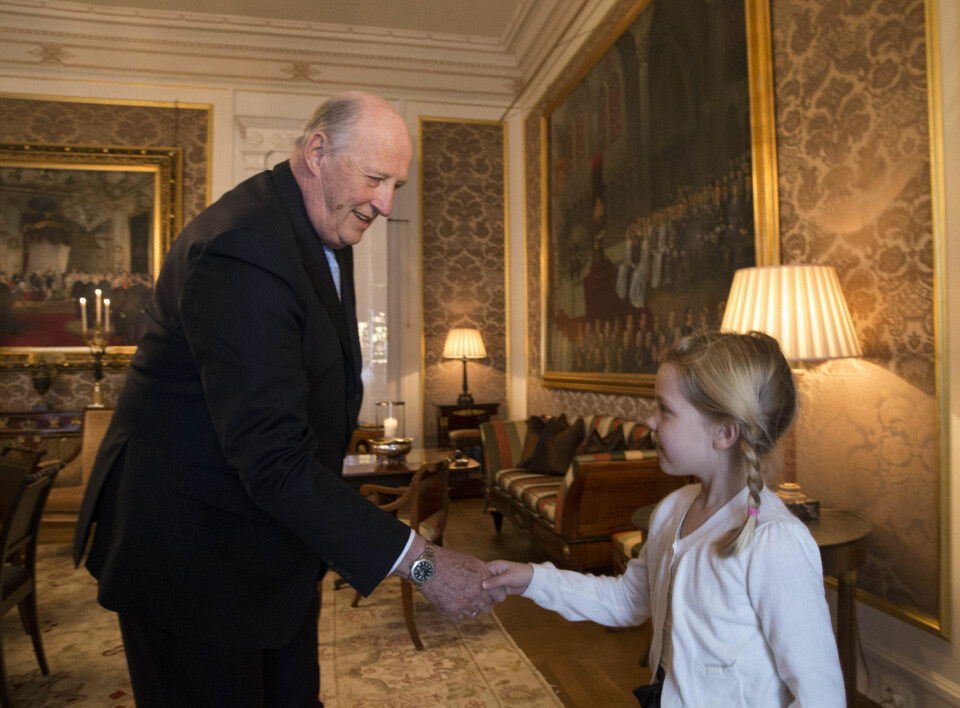Agnes på audiens hos kongen