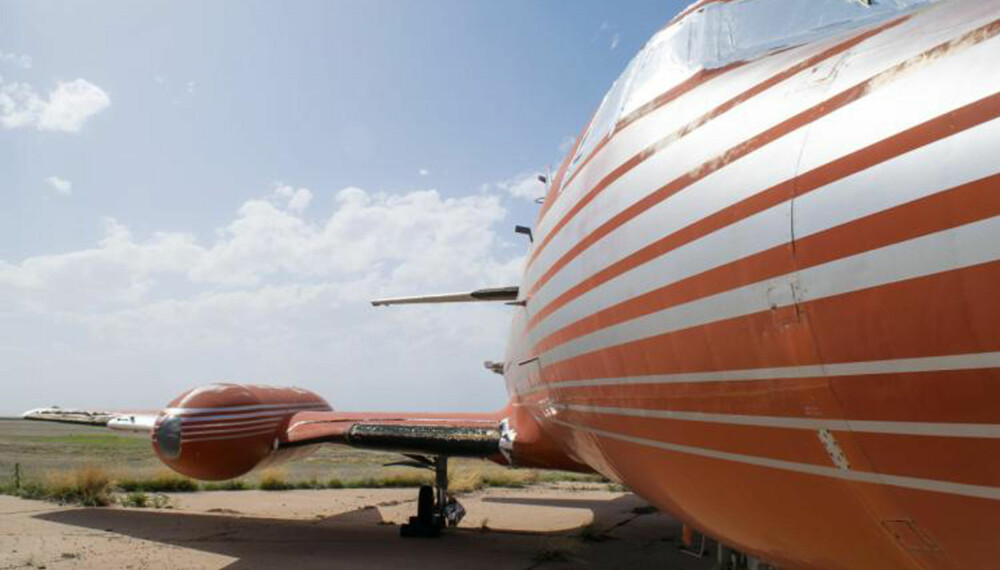 Elvis' røde Lockheed Jetstar-fly fra 1962 er solgt. Sjekk hvordan det ser ut på innsiden i videoen lengre opp i artikkelen.