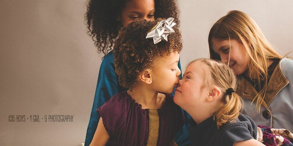 Noe av målet er å vise Downs-barn med andre barn.