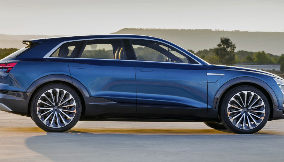 FØRST OVER MÅLLINJA: Audi e-Tron ser ut til å komme på markedet, før det er mulig å få tak i både Opel Ampera-e og Tesla Model 3 for nye kunder.