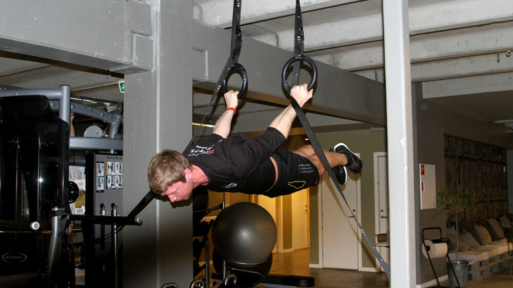 «BACK LEVER»: Ulrik Ask Fossum tipser om kroppsvektøvelser som gir deg styrke og mobilitet.