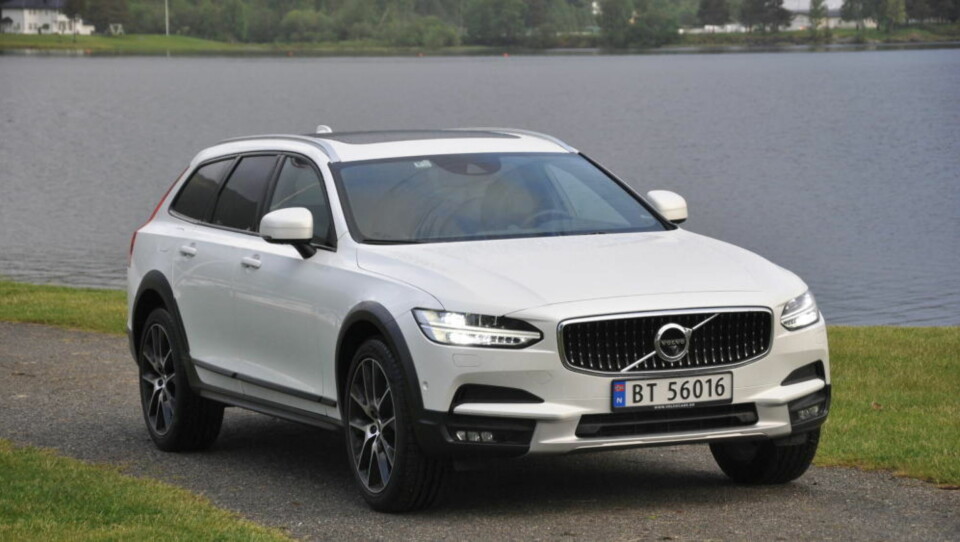 Volvo V90 Cross Country er en bil som virkelig egner seg på norske veier. Men den har en viktig mangel som vil begrense salget betydelig.