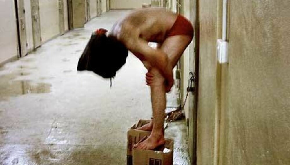 FORDØMT: Avsløringen av amerikansk tortur i fengselet Abu Ghraib førte til sterk fordømmelse.