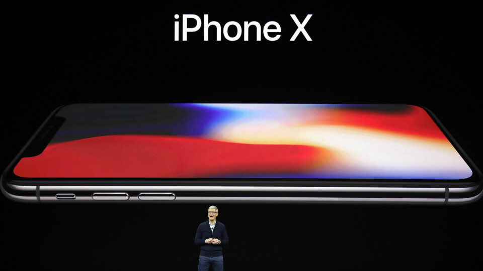 IPHONE X: Applesjef Tim Cook avduket iPhone X (uttales «iPhone 10») på en pressekonferanse tirsdag kveld norsk tid.