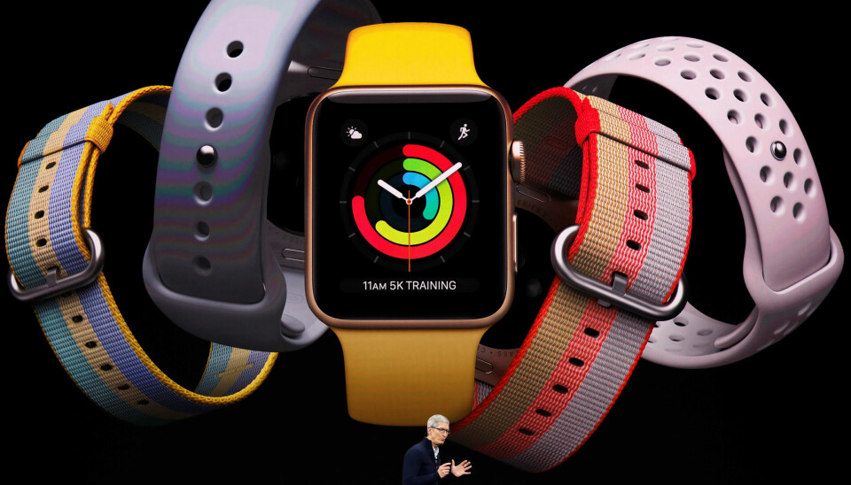 ENDELIG MED 4G: Apple Watch Series 3 ser helt lik ut de to foregående generasjonene, men årets modell støtter endelig 4G. Batteritiden er dessverre ikke forbedret.