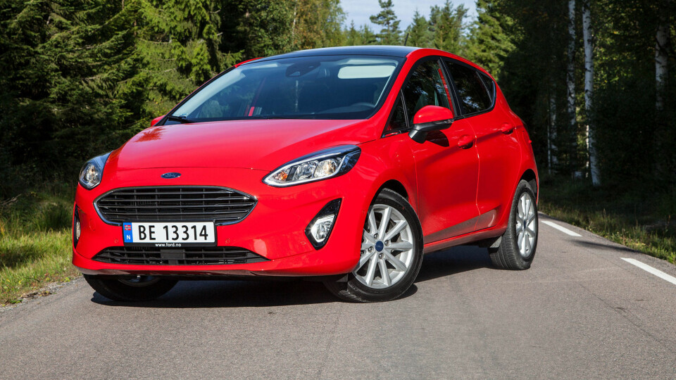 Ford Fiesta har lenge vært en av våre favoritter blant småbilene. Nå har den kommet i ny versjon, og skuffer absolutt ikke.