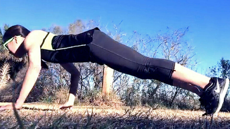 100 DAGERS UTFORDRING: Estella Gong bestemte seg for å ta pushups i hundre dager.