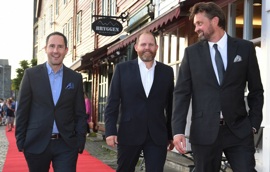 GULL-TRIO:  Harald Rønneberg, Truls Svendsen og Thomas Numme har vist seg å være en gyllen trio for TV 2. Sammen eier de også selskapet Plan B, som blant annet produserer "Senkveld". Her er trioen avbildet under TV 2s høstlansering i 2015.