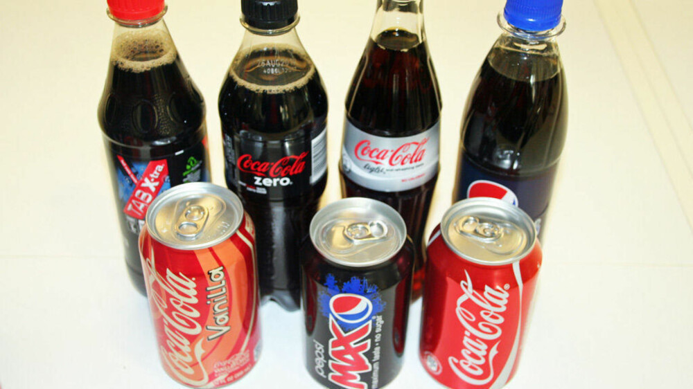 ULIKE BRUSVARIANTER: Coca Cola og Pepsi Max er noen av de brusmerkere som tilbyr brus både med og uten sukker.
