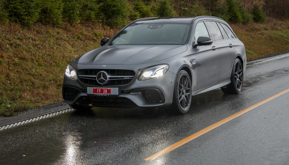 Test: Mercedes AMG E-klasse E63s 4Matic+ stasjonsvogn (2017)