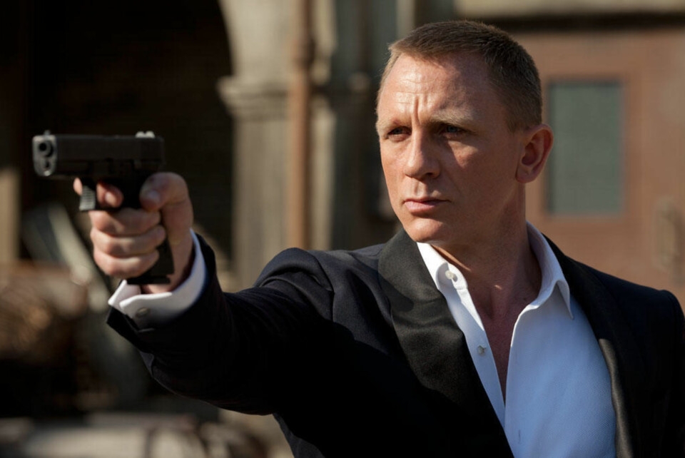 MACALLAN: James Bond i Daniel Craigs skikkelse drikker Macallan. Forhåpentligvis ekte vare.