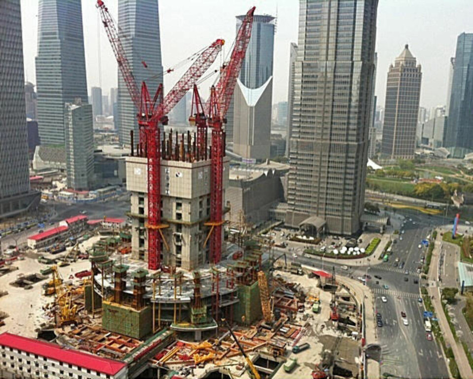 Shanghai Tower er verdens nest høyeste bygning - åpnet uten feiring