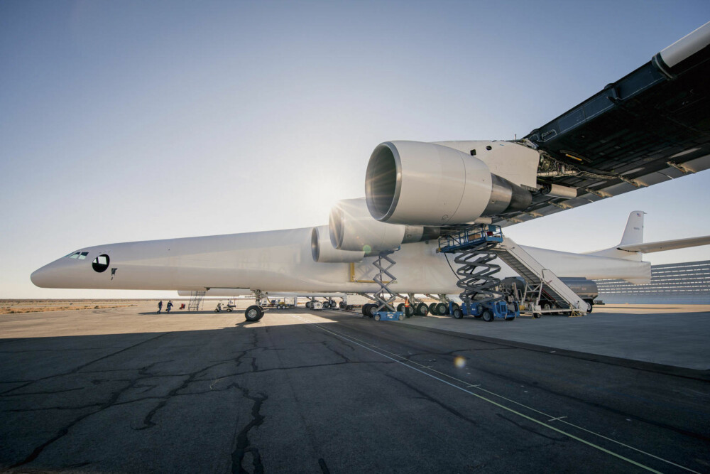 TESTFASE: Motorene ble nylig testet for første gang. Etter planen skal flyet skyte opp sin første satellitt i 2019.