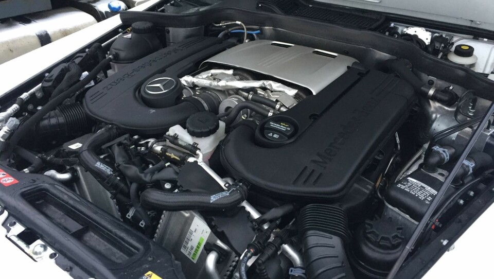 V8: Motoren er en 4,0-liters V8 biturbo med 422 hk.