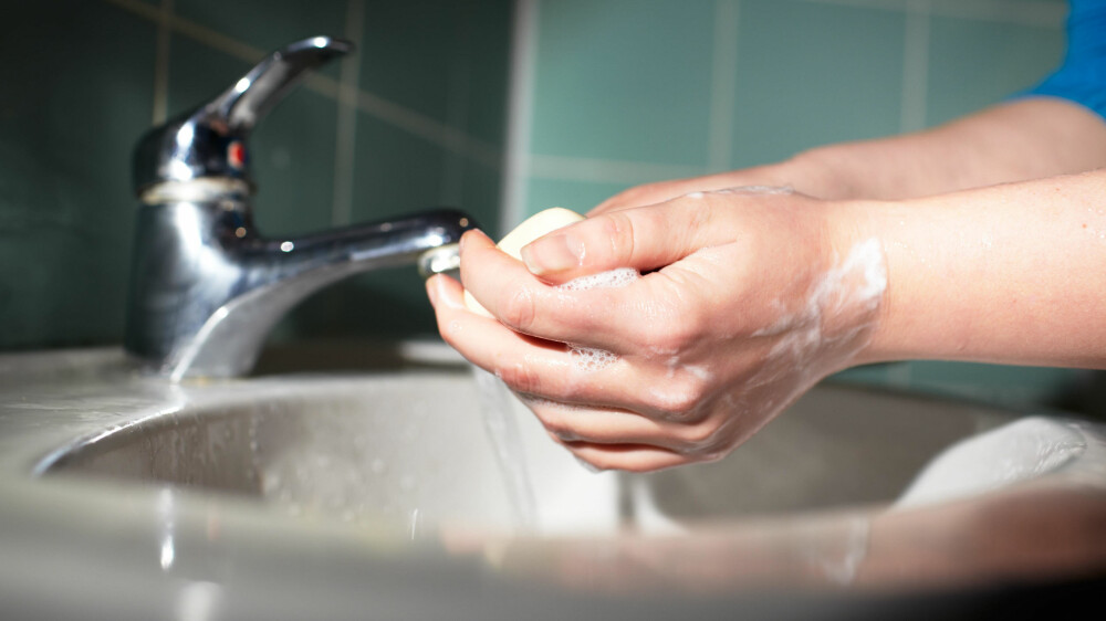 Hvor godt fungere antibakteriell mot en god vask med varmt vann og såpe?