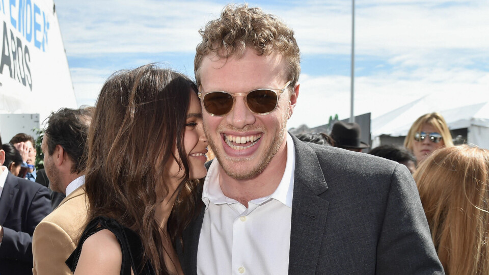 GIFT: Emily Ratajkowski og Sebastian Bear-McClard giftet seg i all hemmelighet. Her er de fotografert sammen 3. mars 2018.