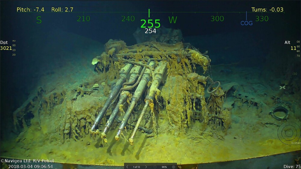 VÅT GRAV: USS Lexington sank under 2. verdenskrig. Nå har styrtrike Paul Allen funnet det igjen på 3000 meters dyp.