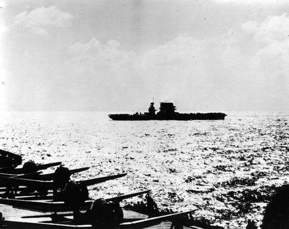 Lady Lex fotografert tidlig om morgenen den 8. mai 1942.