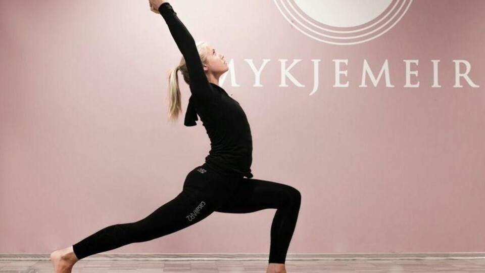 Få en sterk og smidig sommmerkropp med åtte enkle
yogaøvelser