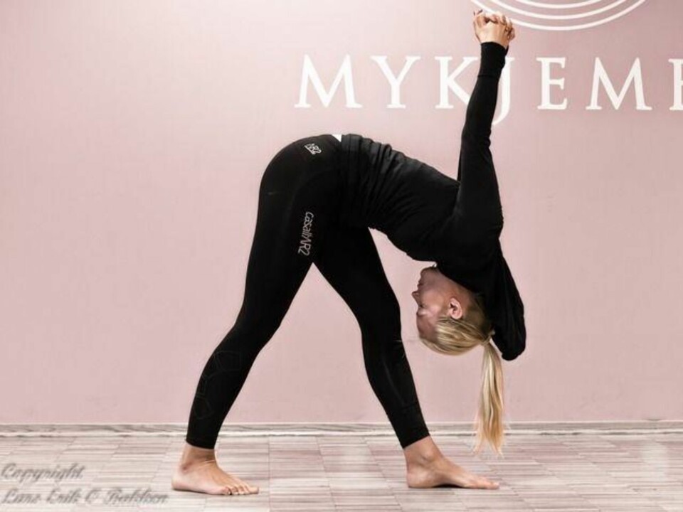 Få en sterk og smidig sommmerkropp med åtte enkle
yogaøvelser