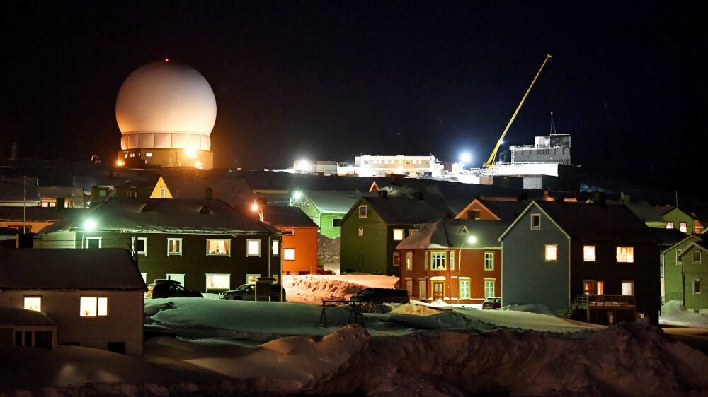 HYSJ-RADAR: Etterretningstjenesten i Norge driver sammen med USA utstrakt informasjonsinnhenting fra Globus 2-radaren i Vardø. Nå bygges det en ny og større Globus 3 på nabotomten – under betydelig hemmelighetskremmeri.