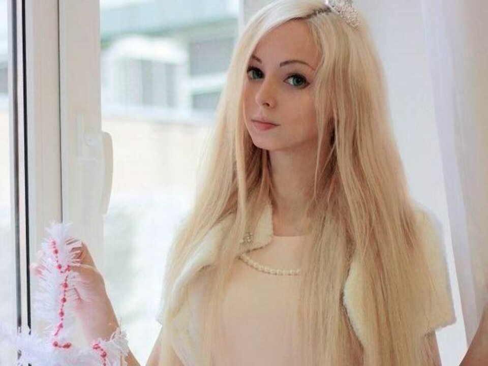Her er den nye «levende barbiedukka»